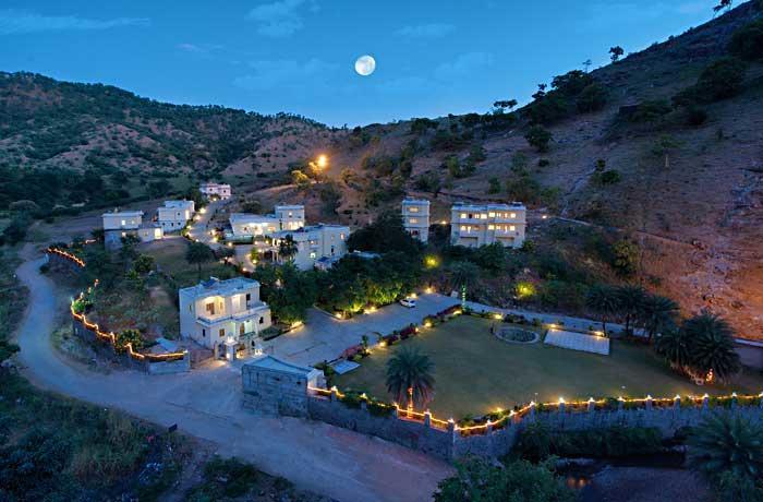 Aaram Baagh By Pachar Group Hotel Udaipur Bagian luar foto