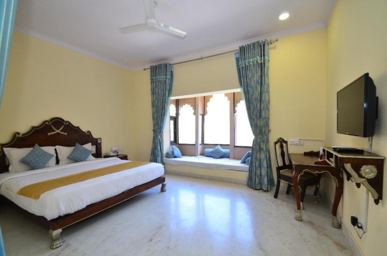 Aaram Baagh By Pachar Group Hotel Udaipur Bagian luar foto